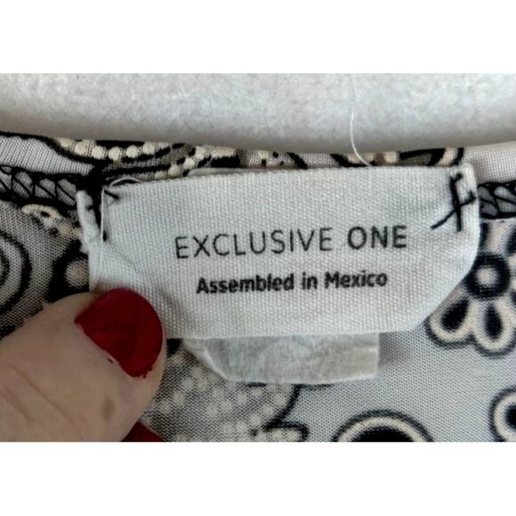 Exclusive One Top Silky Stretch Knit Black White Cream Floral Print Pointed Hem - Picture 8 of 10